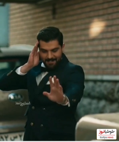 هنرنمایی حرفه‌ای سینا مهراد با لباس دامادی در برابر مادر و عروسش؛ خوشحالی بی‌حد و اندازه مادر از سر و سامان گرفتن پسرش+فیلم