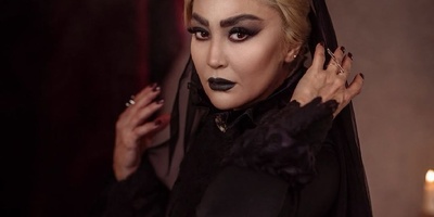 هر روز با استایل بازیگران ایرانی: جزئیات تاج کریستال شمعی در استایل گوتیک و دراماتیک مریم معصومی، استایل سارا بهرامی به رنگ سال سفید ابری، استایل ماکسیمالیسم بهناز جعفری بازیگر بامداد خمار