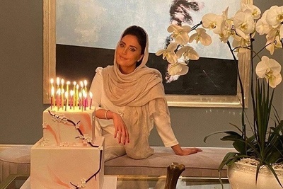 ترکیب اصالت و اشرافی گری در دکوراسیون منزل دوبلکس و اتاق خواب شاهانه الناز شاکردوست/ کتابخونه پر، مبلمان سلطنتی، فرش ایرانی،لوستر بلوری اعیانی و...