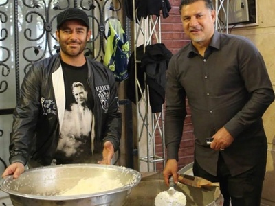 (ویدئو) حضور هنرمندان و ورزشکاران در نذری و عزاداری محمدرضا گلزار بدون آیسان آقاخانی/ از علی دایی و سعید معروف تا حسین یاری"بازیگر شب دهم"