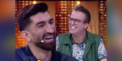 یادی کنیم از مهارت جالب حامد آهنگی در شعبده بازی مقابل علیرضا بیرانوند/ ایول مجری خوشخنده که همه رو انگشت به دهن کرد