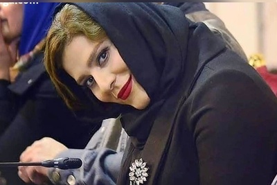 سحر دولتشاهی با استایل‌ جالب در جشنواره‌ روسیه با دستبند به سبک مصر باستان