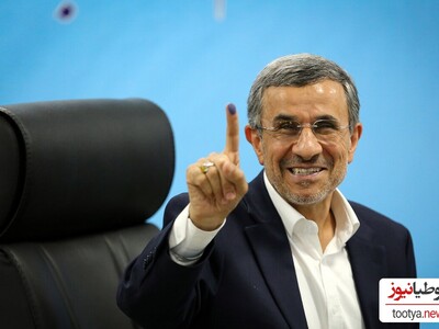 تصویری متفاوت و جالب از  احمدی‌نژاد در کابین خلبان هواپیما!