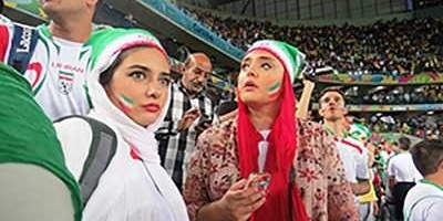حضور بازیگران خوب کشورمان در جام جهانی قوت قلبی شد برای بازیکنان تیم ملی/ لیندا کیانی، نرگس محمدی، پوریا پورسرخ، مریم مومن و...