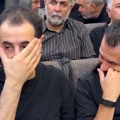 وقتی کنترل خنده در بدترین جای ممکن از دست می‌رود؛ سوتی عجیب سیاوش خیرابی و ایمان صفا در مراسم ترحیم
