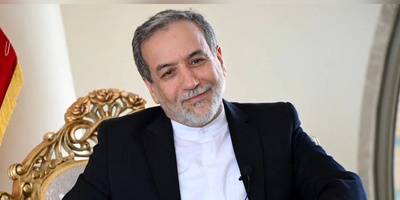 پشن پرده پخش آهنگ «باز منو کاشتی رفتی» در حضور عراقچی!+فیلم/ ماجرا چه بود؟