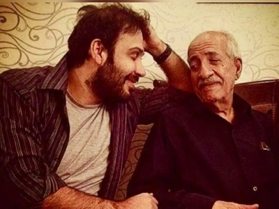 رونمایی از دکوراسیون منزل محسن چاوشی، خواننده خوب کشورمان/ مبلمان چستر چرمی، زیرپایی عثمانی، شومینه، جاشمعی باستانی، گل و گیاه طبیعی مطابق سلیقه آقای خواننده