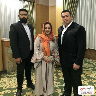 ضیافت افطار بهنوش بختیاری برای اهالی هنر؛ شبی که تمام چهره‌های محبوب دور یک سفره جمع شدند؛ بهرنگ علوی، مریم امیرجلالی و... +ویدیو و فیلم