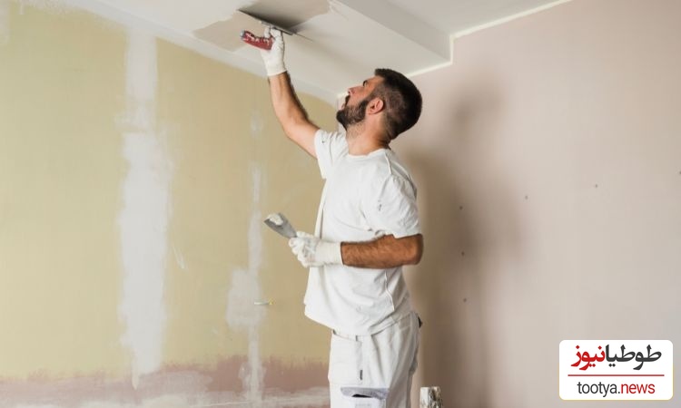 خلاقیت خنده دار پدر ایرانی برای رنگ آمیزی و سفیدکاری سقف منزل در یک کار تیمی حماسه آفرید/ مغز نیست که معدن طلاست😂+فیلم