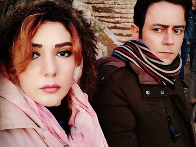 دفاع جانانه صالحه زهره وند همسر سابق رحیم نوروزی از پژمان جمشیدی با قرائت یک شعر: من به هیچ عنوان طرفدار پژمان جمشیدی نیستم اما...