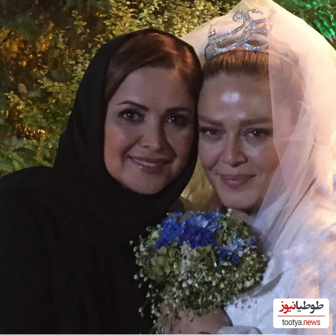 نگاهی به چیدمان جشن عروسی مجلل بهاره رهنما با رز آبی و ژیپسوفیلا، ماشین عروس بی ام و، کیک 3 طبقه/ حضور کمند امیرسلیمانی، سروش صحت، پروین قائم مقامی و... در عروسی بانوی هنرمند