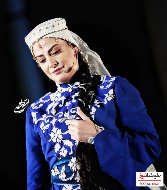 طناز طباطبایی