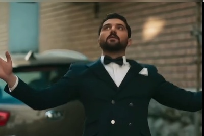 فیلم/پشت صحنه سینا مهراد از هنرنمایی اش در مراسم عروسی با پردیس احمدیه در سریال از یاد رفته/ چه ذوقی داره آقای داماد