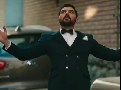 فیلم/پشت صحنه سینا مهراد از هنرنمایی اش در مراسم عروسی با پردیس احمدیه در سریال از یاد رفته/ چه ذوقی داره آقای داماد