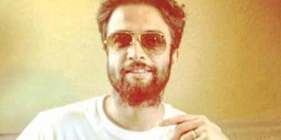 موزیک ویدیو جذاب و جدید بنیامین بهادری/
نمیدونم تو چی از دنیا میخوام من که از دنیا فقط تورو میخوام❤