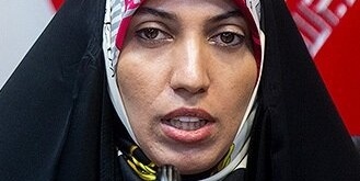 حلقه ازدواج خبرساز آمنه‌سادات ذبیح‌پور در دیدار با شهید رئیسی+عکس