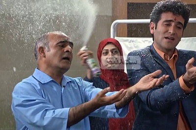 سکانس هندی بازی حبیب سریال "لیسانسه‌ها" خودش یه سریاله؛ فقط اونجایی که مازی ادای مهاجر رو در میاره😂😂 + ویدئو