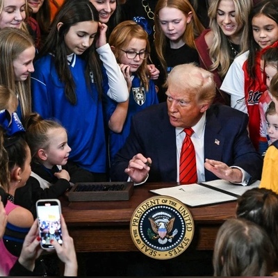 رابطه طولانی ترامپ با یک دختر بچه لو رفت! + فیلم / رئیس جمهور یا بیمار جنسی؟! مسئله این است ...