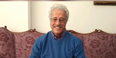 نگاهی به چیدمان مجلل و اعیونی منزل علیرضا خمسه بازیگر سریال شیش ماهه و همسرش/حیاط حوض دار، مبلمان سلطنتی، کتابخونه، اشیاء قیمتی و...