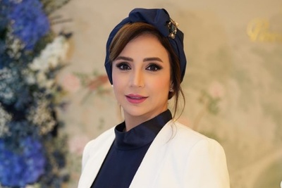 ذوق و شوق شبنم قلی خانی برای سلفی گرفتن با هوادارانش!