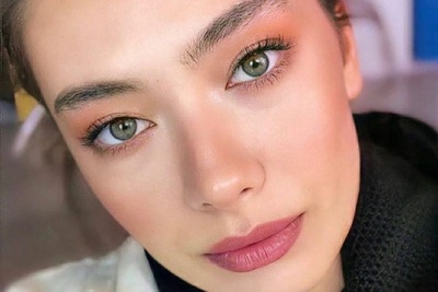 استایل لش و خوشرنگ نسلیهان آتاگول در طبیعت بکر و زیبا😍