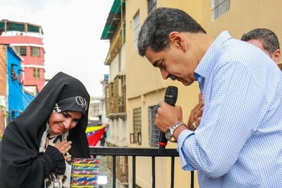 یادی کنیم از تعظیم مادورو، رئیس‌جمهور ونزوئلا در برابر شجاعت سحر امامی و مکالمه فارسی با این مجری+ویدیو