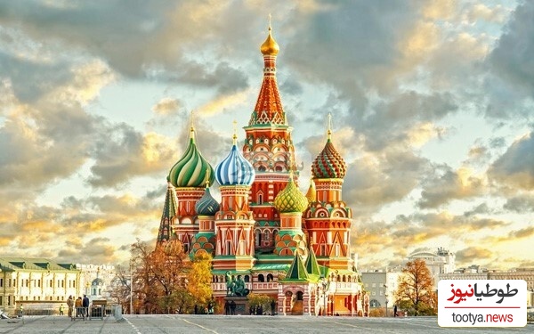 (ویدئو) پدیده عجیب اما واقعی که به یکی از جاذبه های گردشگری روسیه تبدیل شده است!/ طلوع و غروب شگفت انگیز خورشید در 2 بامداد