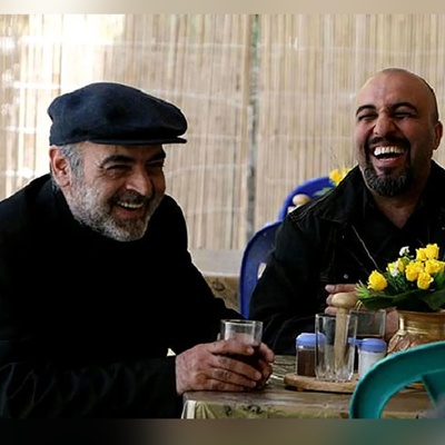 فیلم| یادی کنیم از ورزش میلهای حمید لولایی در "بزنگاه"، سمترین سکانس کمدی تاریخ ایران/ فقط رضا عطاران میتونست یه همچین صحنهای خلق کنه عالیههه😂