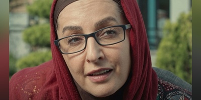 سوءتفاهم خنده‌دار در «ساختمان پزشکان»؛ وقتی تاکسی‌گرفتن کار دست خانم شیرزاد می‌دهد! + ویدیو
