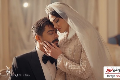 رخنمایی جزئیات زیبای لباس عروس، کیف و کفش و کارت عروسی شیشه ای و شفاف مریم مومن و سهیل قاصدی که برای مهمانان مراسم تدارک دیده بودند+عکس