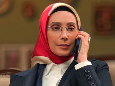 درخواست کمک از پلیس 110 با ترفند سفارش پیتزا به سبک سحر زکریا/ این سکانسُ صدبار هم ببینی کمه+فیلم