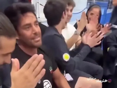 (ویدیو) پراکشن نوازی محمدرضا گلزار در ورزشگاه دبی/ تشویق و سوت و جیغ حاضران