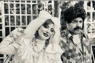 نگاهی به جشن عروسی رویا میرعلمی در شمعدونی با حضور محمد نادری، آتنه فقیه نصیری، ویدا جوان، عرفان برزین و... که تبدیل به میدان جنگ شد/ رویا میر علمی تو سطح دیگه ای از بامزه بودنه