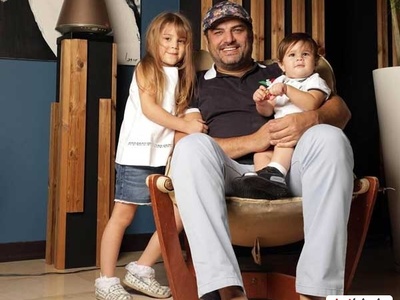 چیدمان لوکس ویلای سام درخشانی بازیگر سریال آوای باران/ پیانو، میز بیلیارد، مبلمان چرم چستر، آباژور، اکسنت وال و...