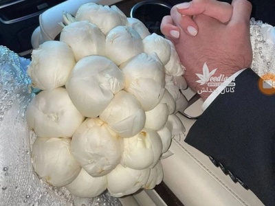 خلاقیت خنده‌دار گلفروش محله برای تزیین دسته گل خواستگاری با پیاز و سوخاری مرغ!+عکس