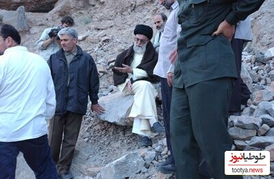 لحظات پر از حس خوب و پر آرامش کوهپیمایی رهبر معظم انقلاب در کنار حاج قاسم؛ از گل‌های زرد رنگ کوهی تا لبخند دلنشین رهبری در کنار پسرشان+ تصاویر