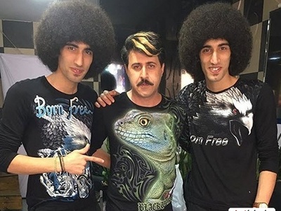 دوقلوهای سریال پایتخت هم آشپز شدند/ بزرگوارا جمله معروف آشپز که دو تا شد غذا یا شور میشه یا بی مزه رو معنی کردن😂+فیلم