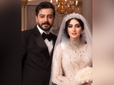 نگاهی به مراسم عروسی باشکوه مریم مومن و همسر هنرمندش سهیل قاصدی: از لباس عروسی دنباله دار و تالار لاکچری تا عقد آریایی خوندن محمدرضا علیمردانی/ عشقتون پایدار قشنگا