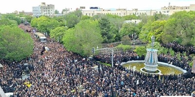 ویدیو+ اجتماع پرشور و سنگ تمام تبریزی‌ها برای خادمان ملت/ تشییع پیکر شهدای سانحه سقوط بالگرد