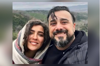فیلم/رونمایی از چهره جدید حامی، پسر تپل مپل سپند امیر سلیمانی و همسرش مونا کرمی در کنار دریا/ قربون اون موهاش برم 😍