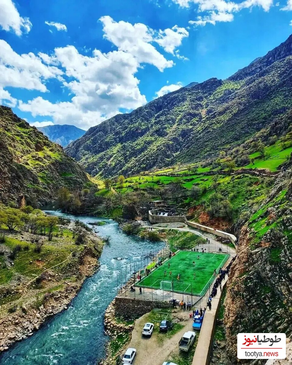 (ویدئو)  زیباترین و فوق العاده ترین زمین فوتبال جهان در دل طبیعت ایران/زمین فوتبال در قلب زاگرس و کنار رودخانه خروشان سیروان