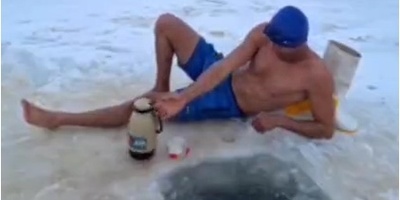 این شما و این جوانی از آذربایجان شرقی که در سرمای استخوان‌سوز، این طور مردم رو غافلگیر کرد+ویدیو