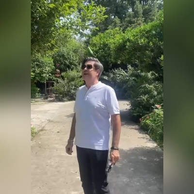 (ویدیو) آواز خوانی شاعرانه سالار عقیلی در فضای عاشقانه /آرامش کل وجودت رو میگیره😍👌❤