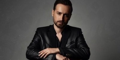 دانلود آهنگ شاد سامان جلیلی به نام شیرینم+متن/بیا میچینم سر رات گل رز بغل بغل