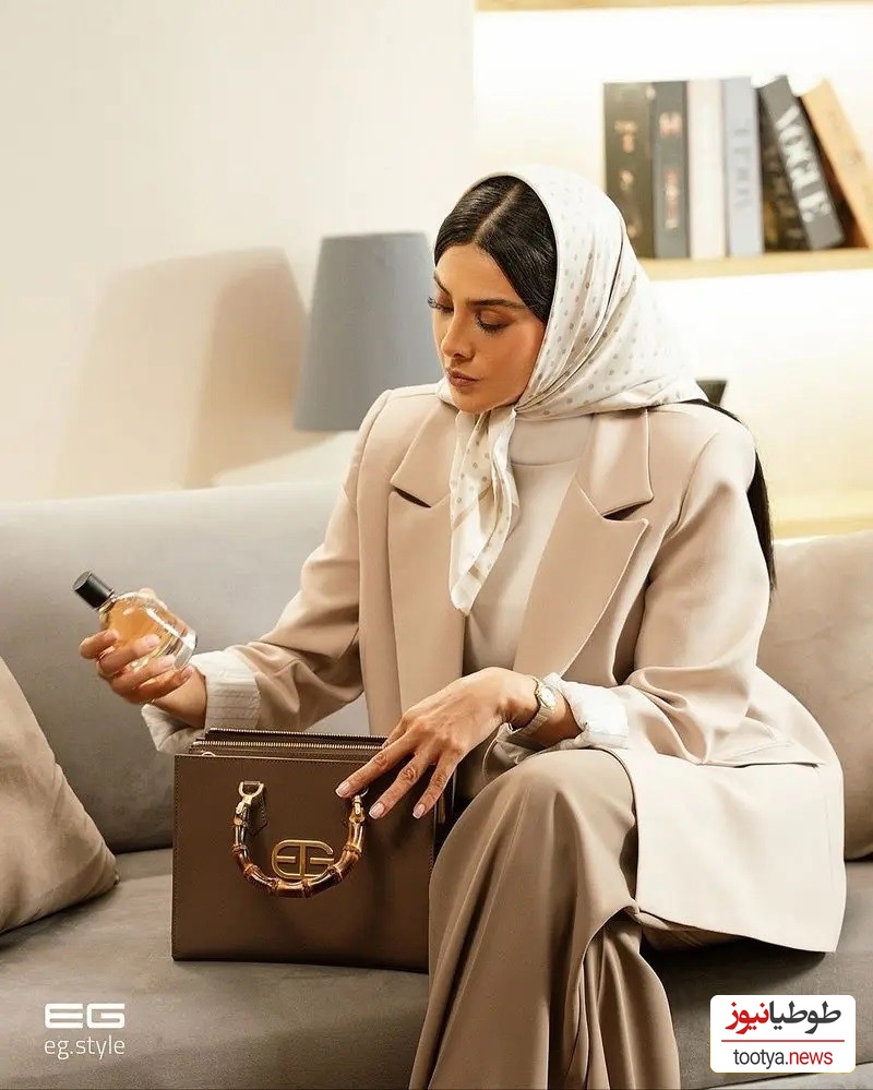  آزاده صمدی