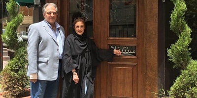 معماریِ آرامش به سبک خانه ایرج نوذری، بازیگر سریال ساهره؛ تلفیقِ جادوییِ پرده‌های کاراملیِ فرنگی و مبلمان اصیل  +فیلم و عکس